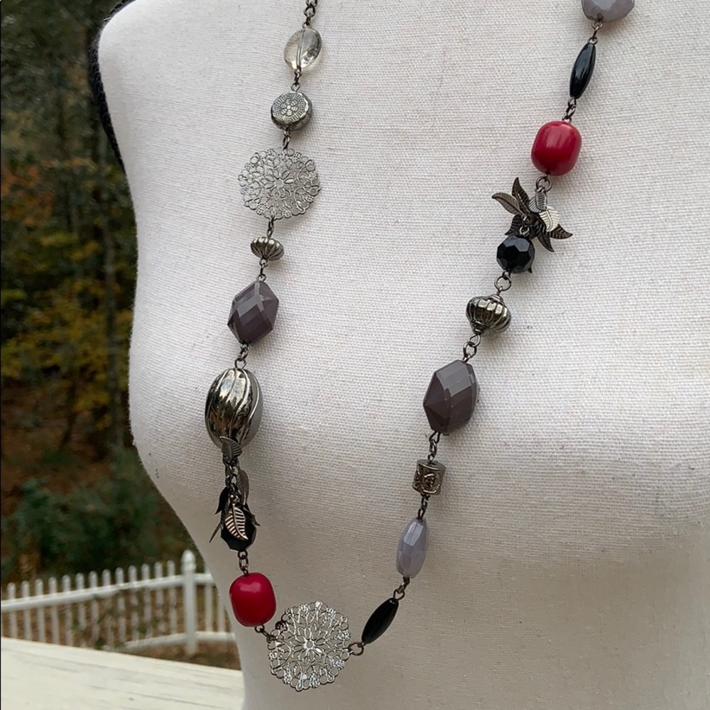 Beautiful Necklace - Picture 5 of 5